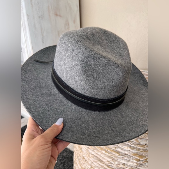 WANDER HAT COMPANY Houston wide brim hat in grey - Picture 2 of 8